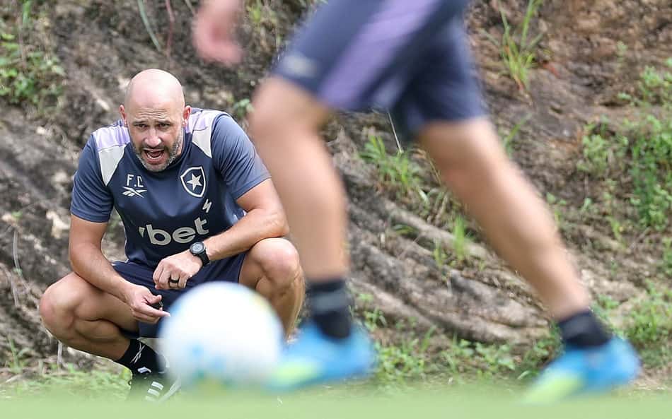 Franclim Carvalho, técnico do Botafogo