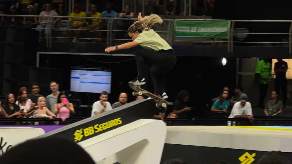 Gabi Mazetto voa na pista do SLS Rio Takeover