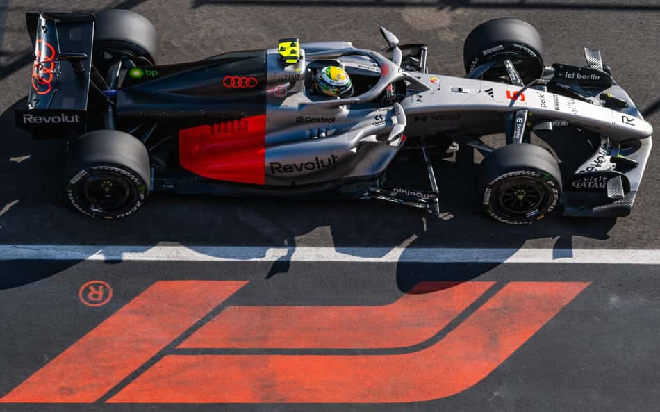 Gabriel Bortoleto em ação no GP da Hungria pela F1 2026