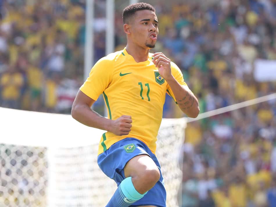 Gabriel Jesus comemora gol do Brasil nas Olimpíadas de 2016