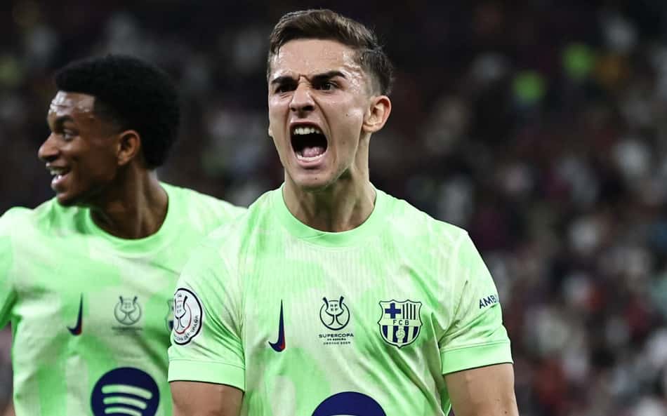 Gavi comemora gol pelo Barcelona (Foto: Fadel Senna/AFP)