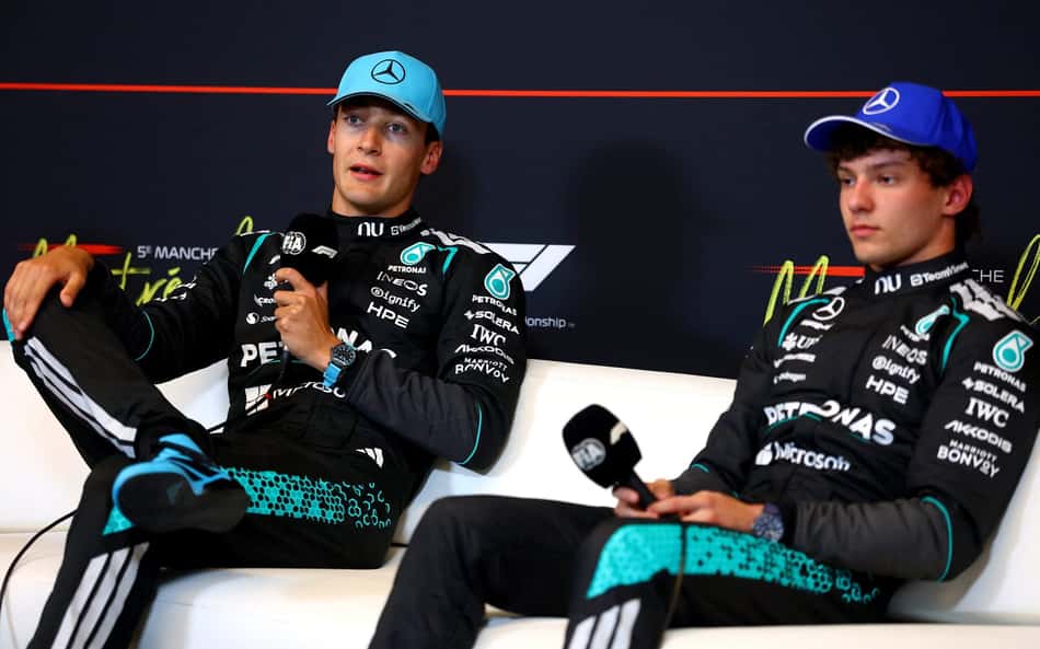 George Russell e Kimi Antonelli após sprint do GP do Canadá pela F1 2026 (Foto: Bryn Lennon/Getty Images/AFP)