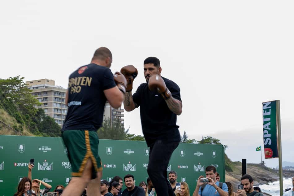 Glover Teixeira treina com Alex Poatan, do UFC, antes de Spaten Fight Night 3