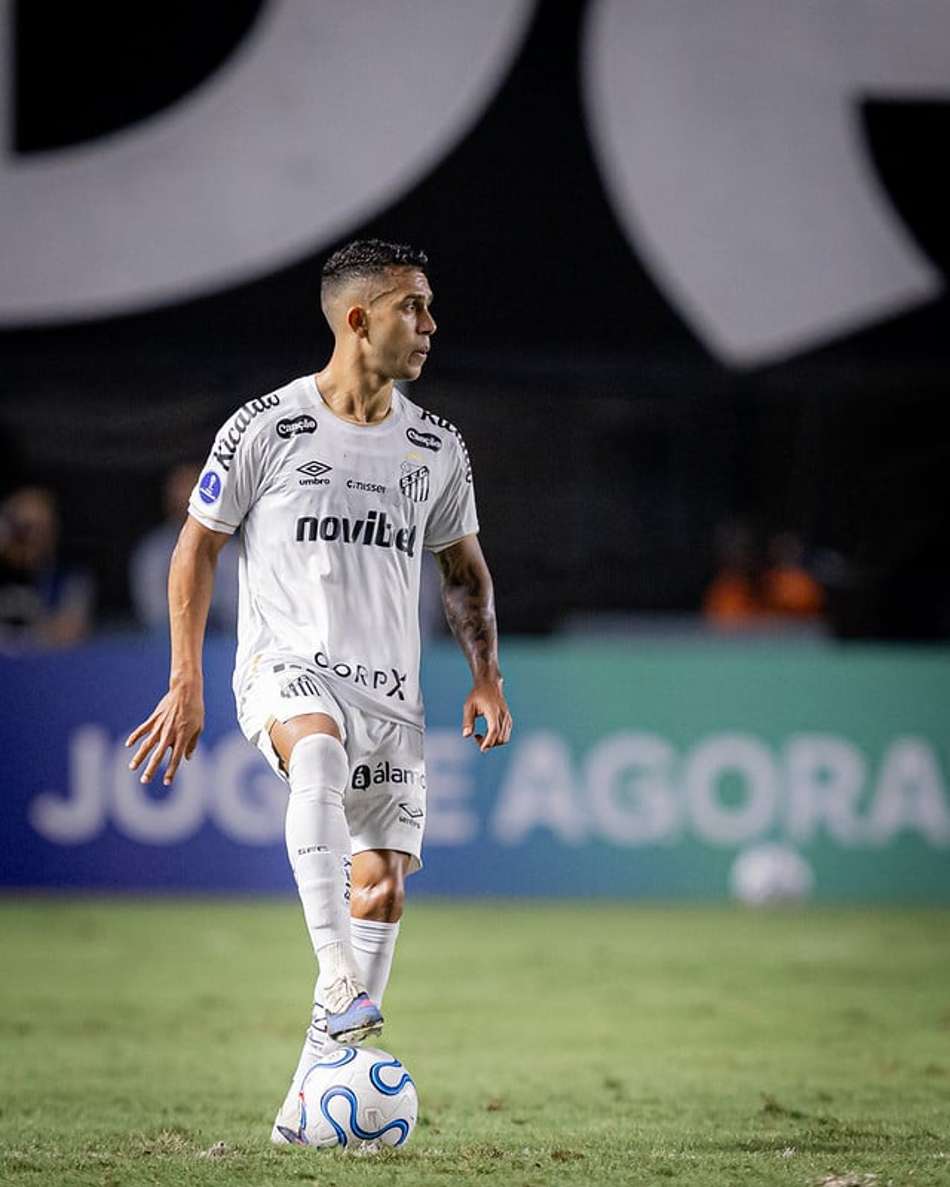 Igor Vinicius durante partida do Santos pela Copa Sul-Americana. (Foto: Raul Baretta/ Santos FC)