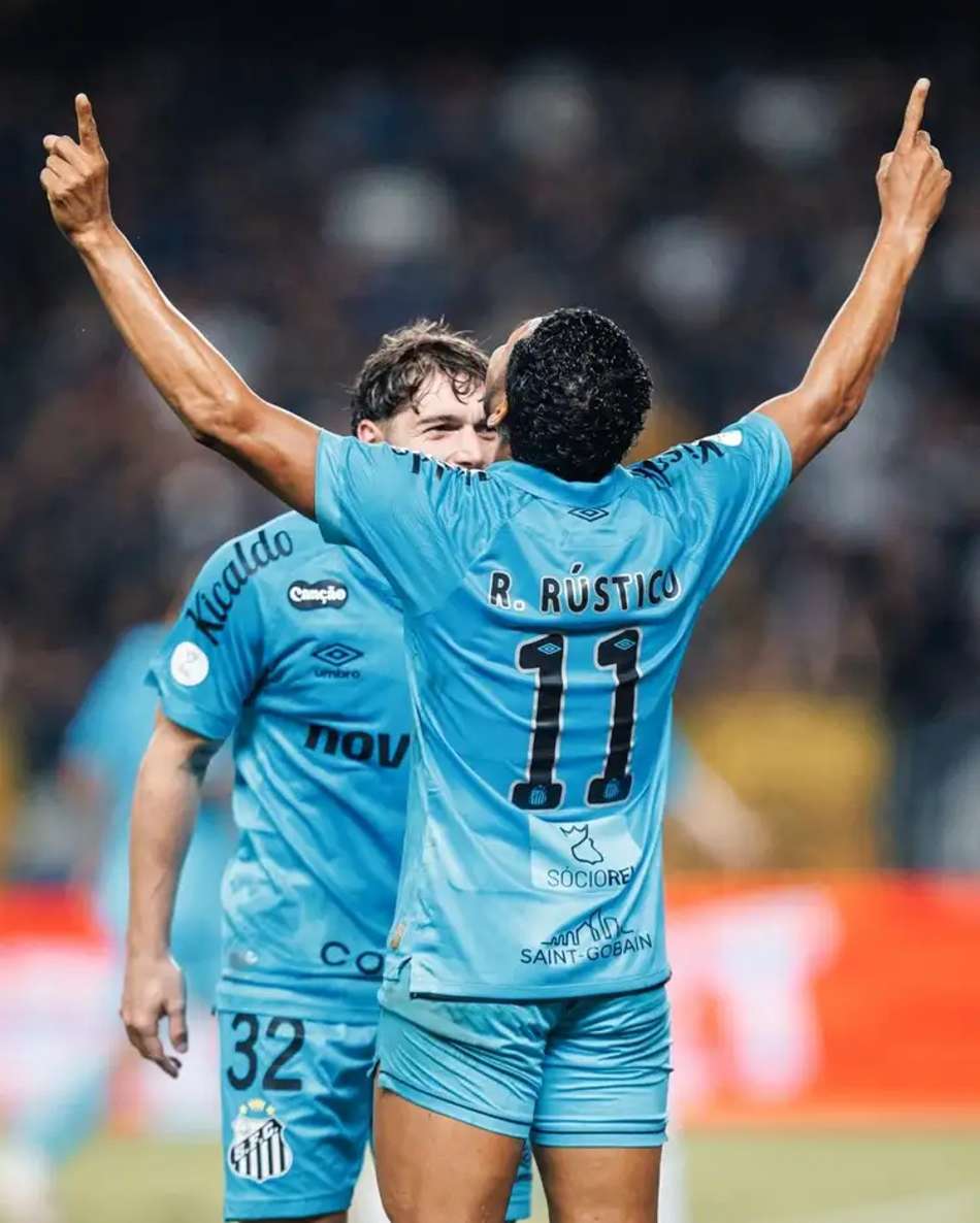 Rony marcou o gol da classificação do Santos na Copa do Brasil