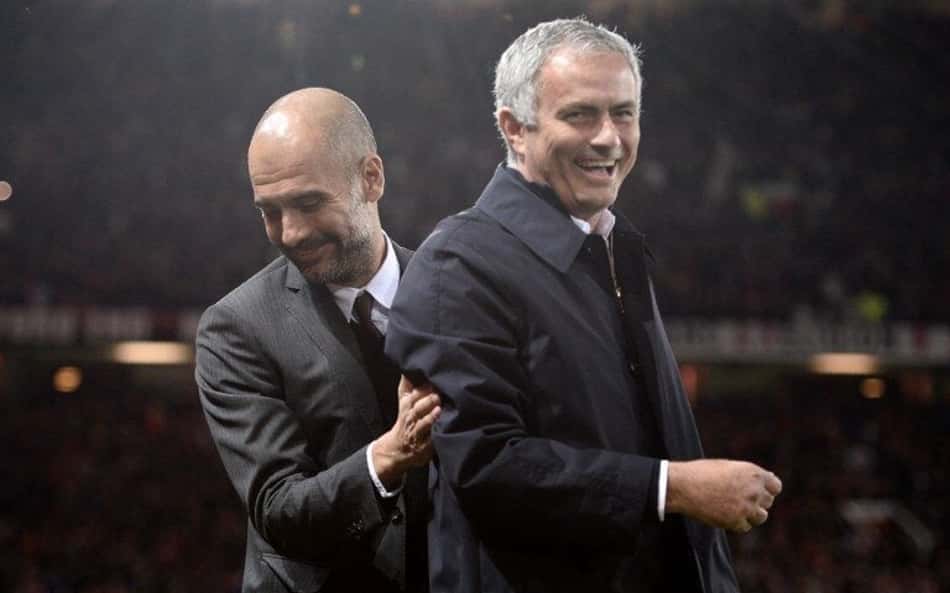 Ex-comandante do Manchester United volta a farpar Guardiola (Foto: Oli SCARFF/AFP)