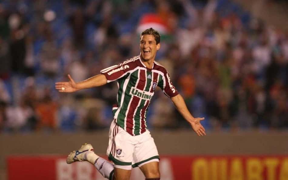 Thiago Neves revela vontade de ser treinador do Fluminense: 'Espero que me abra as portas'