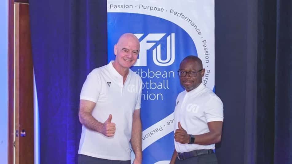 Infantino durante encontro com a União Caribenha de Futebol (CFU)