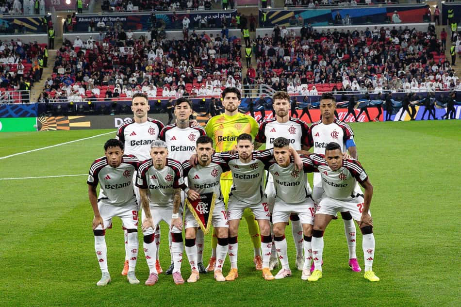 Jogadores do Flamengo antes da partida contra o PSG 