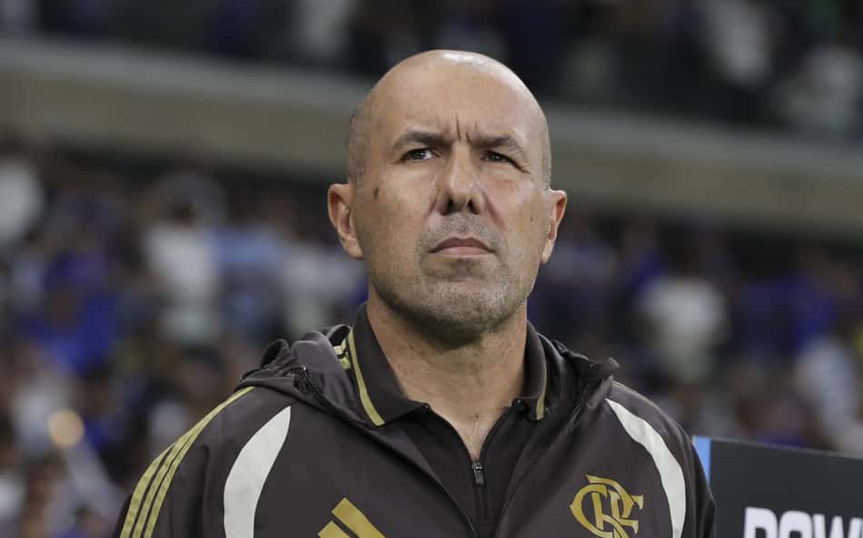 Leonardo Jardim, técnico do Flamengo, durante partida contra o Cruzeiro, pela Libertadores, no Mineirão