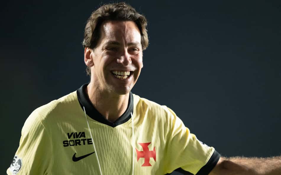 Marcos Lamacchia no gramado de São Januário antes de Vasco x Cruzeiro