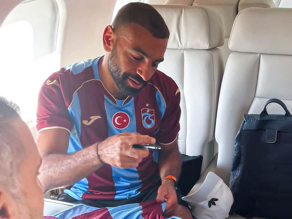 Mohamed Salah foi anunciado pelo Trabzonspor