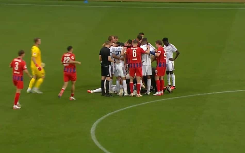 Musiala revela disfunção neurológica que causou desmaios em campo; entenda