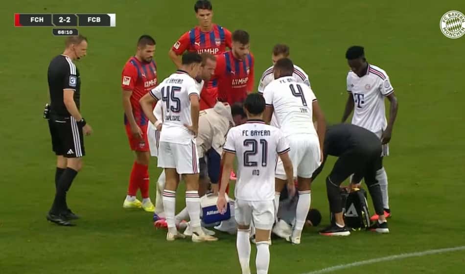 Musiala desmaiado em campo