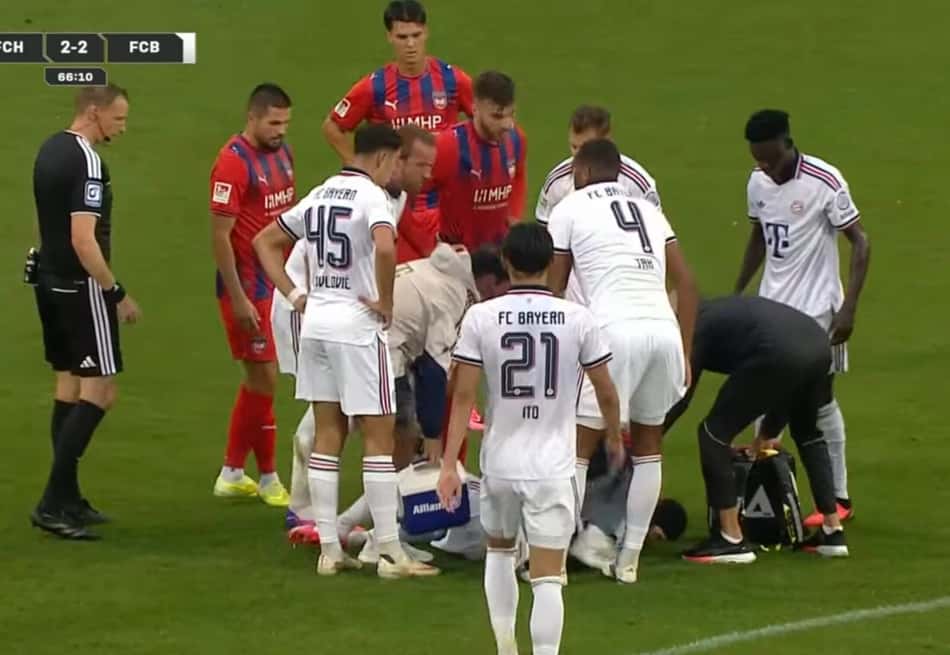 Musiala desmaiado em campo