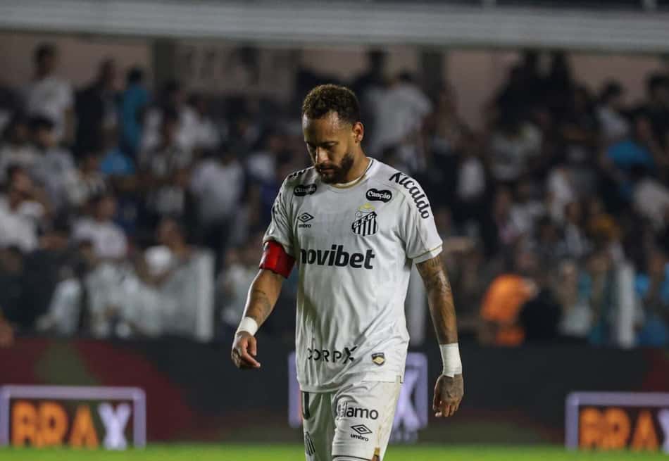 Neymar em partida entre o Santos e o Remo. (Foto: Ato Press/Folhapress)