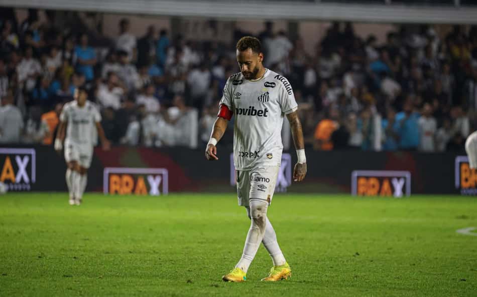 Neymar em partida entre o Santos e o Remo. (Foto: Ato Press/Folhapress)