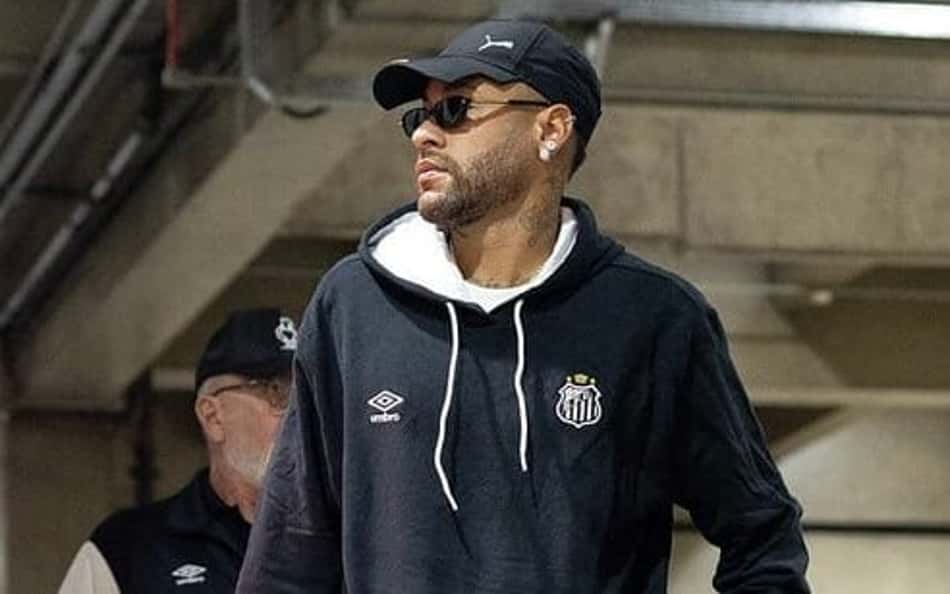 Neymar chega ao Rio de Janeiro para duelo contra o Vasco. (Foto: Reinaldo Campos/ Santos FC)