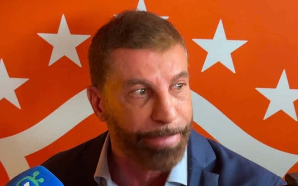 Pedrinho durante entrevista após sorteio das quartas de final da Copa do Brasil