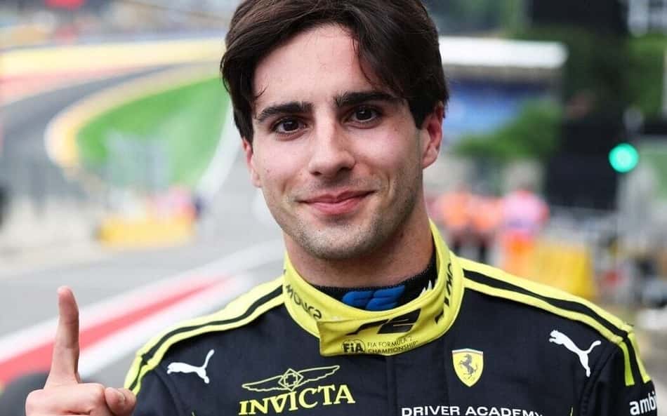 Rafa Câmara comemora conquista na Fórmula 2