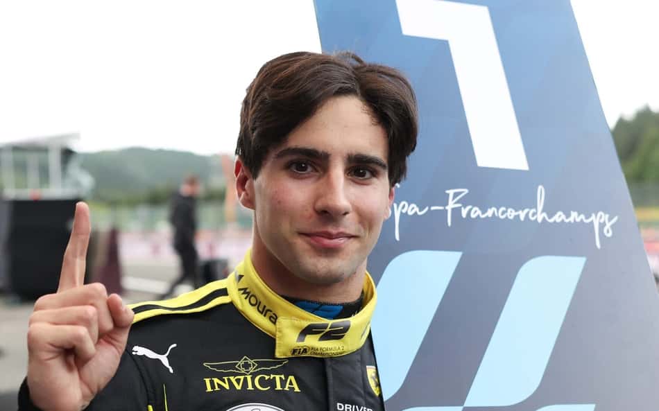 Rafael Câmara lidera testes e se aproxima de vaga na F1 2027