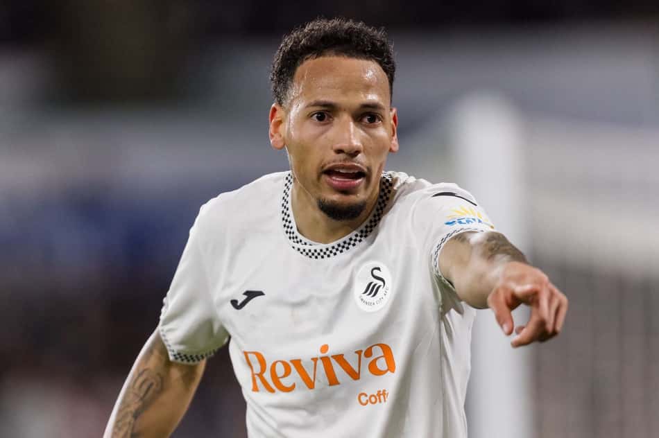 Ronald em ação pelo Swansea City