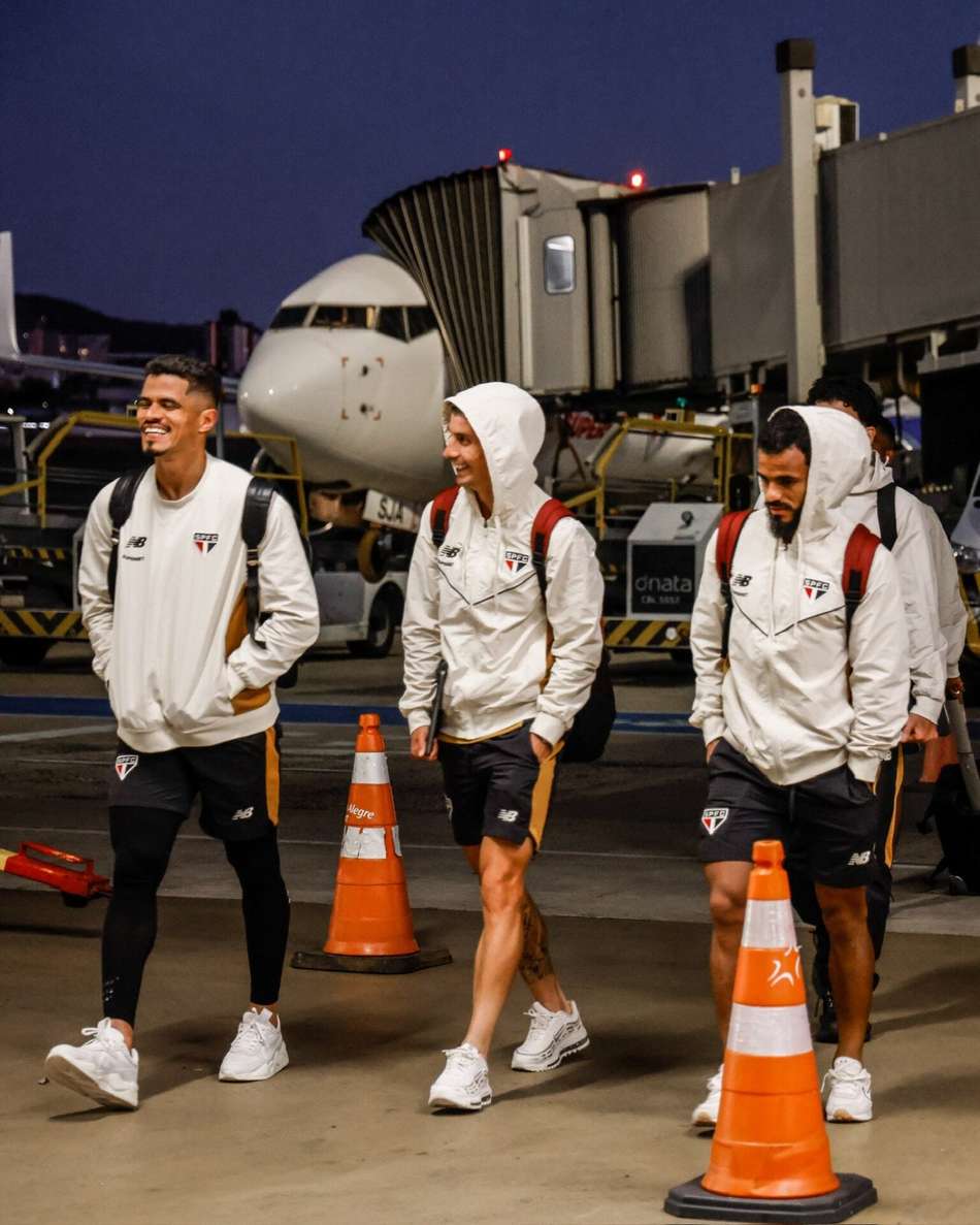 São Paulo desembarcando em Porto Alegre