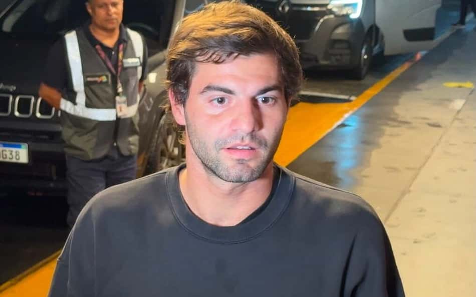 Sosa chega ao Rio para assinar com o Vasco: 'Já estou preparado para jogar'