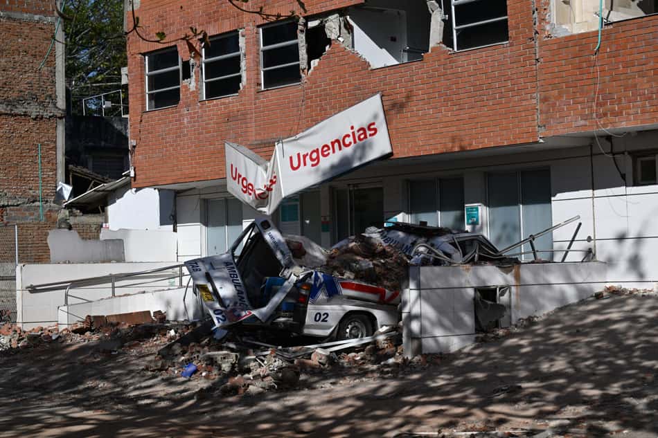 Ambulância foi totalmente destruída pelo terremoto na Colômbia