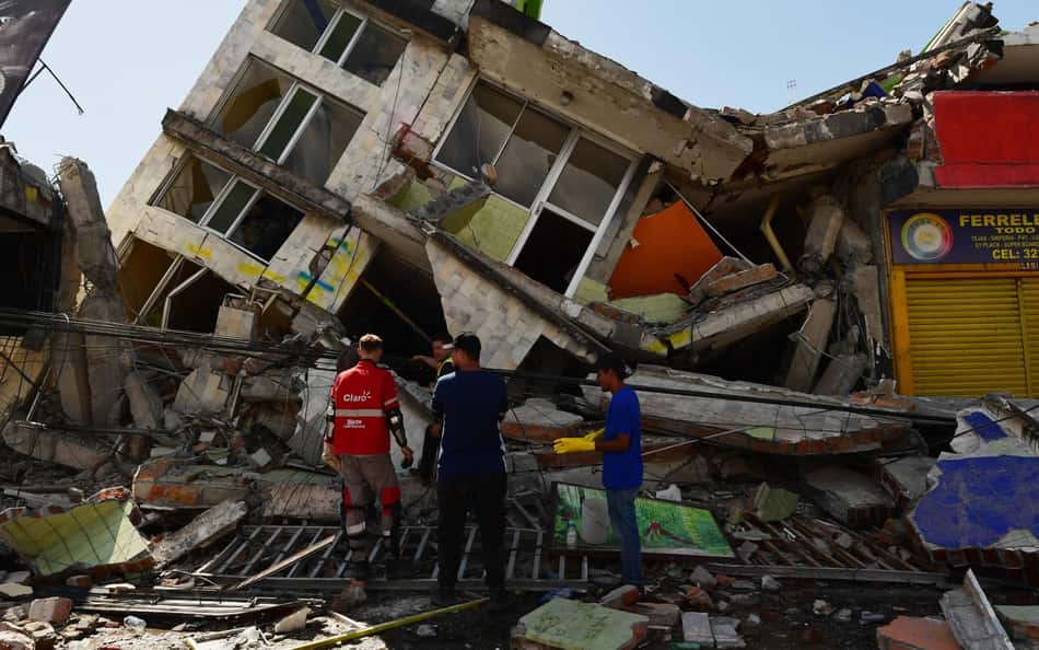 Terremoto de magnitude 7,4 atingiu a Colômbia