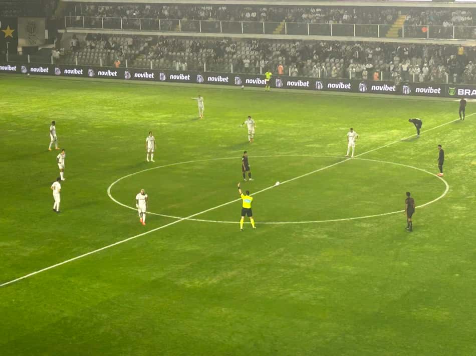 Santos x Athletico na Vila Belmiro pelo Brasileirão