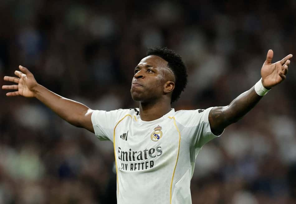 VIni Jr marcou duas vezes na vitória do Real Madrid sobre o Atlético de Madrid (Foto: Oscar DEL POZO / AFP)