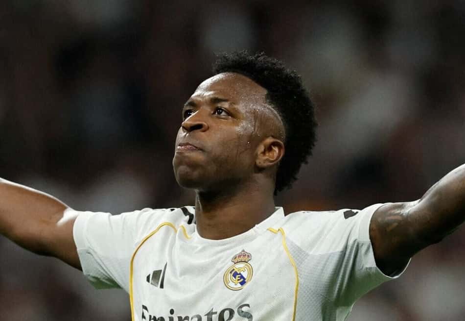 VIni Jr marcou duas vezes na vitória do Real Madrid sobre o Atlético de Madrid (Foto: Oscar DEL POZO / AFP)