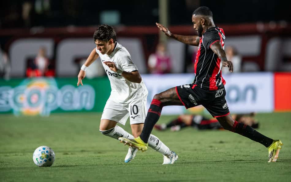 O Vitória venceu o Botafogo por 1 a 0 pelo Brasileirão
