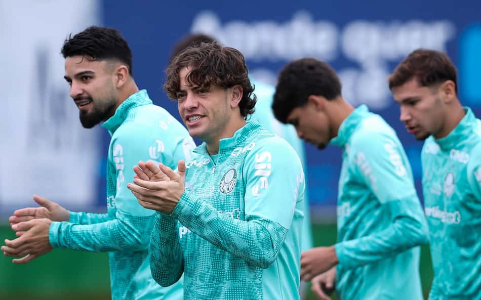 Agustín Giay e Flaco López durante treinamento, na Academia de Futebol - (Foto: Cesar Greco/Palmeiras/by Canon)