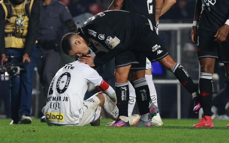 Neymar e Coutinho em Vasco x Santos (Foto: Léo Barrilari/GazetaPress)