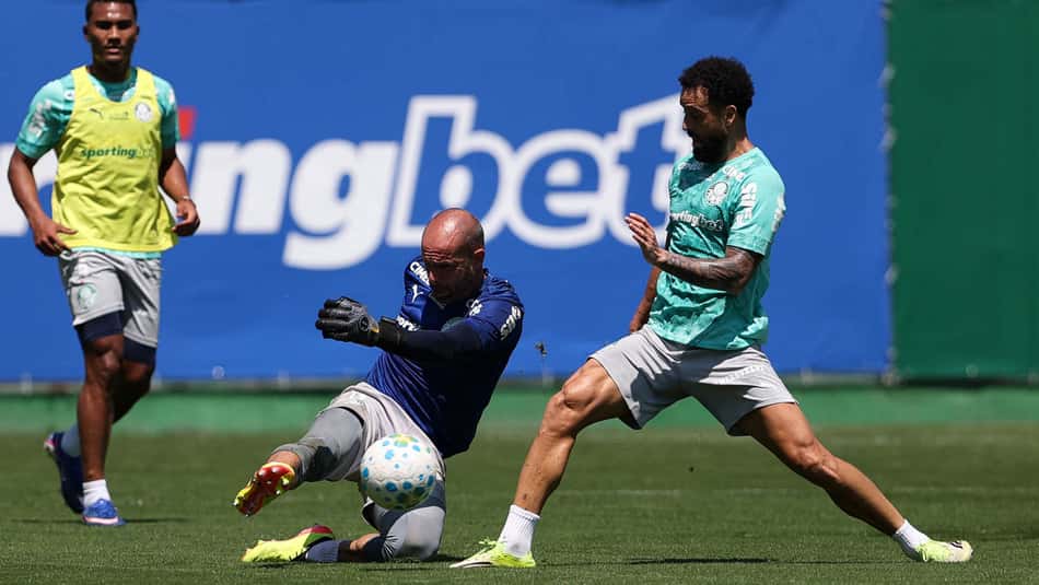 Marcelo Lomba e Felipe Anderson durante o treinamento deste sábado (26).