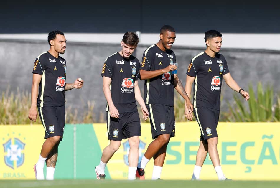 Rayan participou diretamente da jogada do gol da Seleção (Foto: Rafael Ribeiro / CBF)