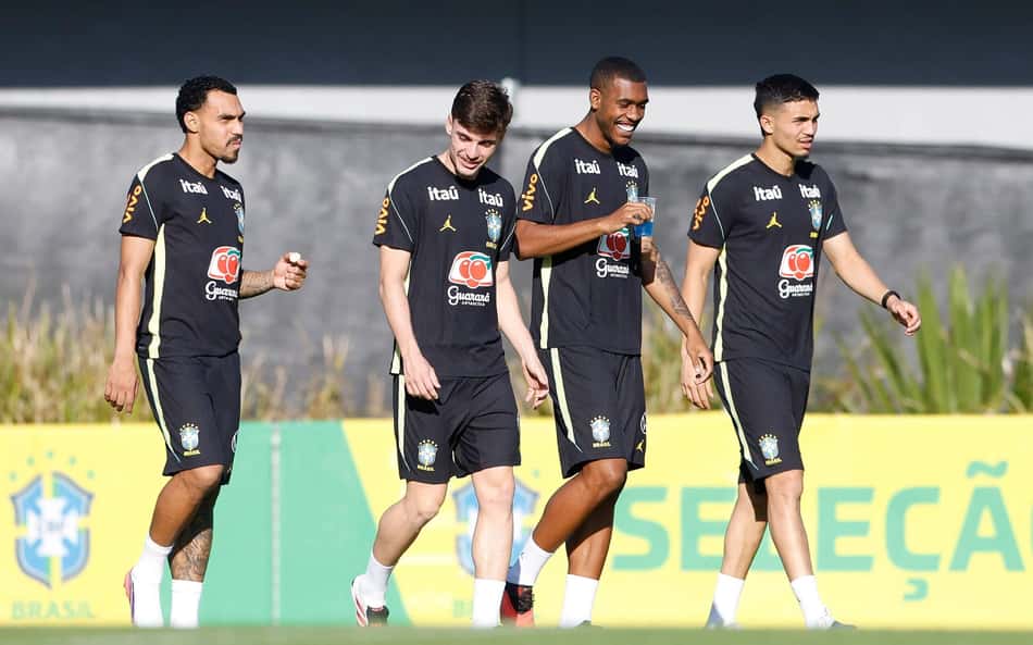 Rayan participou diretamente da jogada do gol da Seleção (Foto: Rafael Ribeiro / CBF)