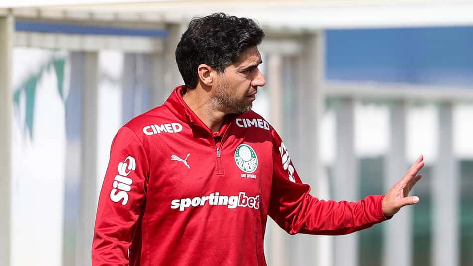 O técnico Abel Ferreira durante treinamento, na Academia de Futebol. (Foto: Cesar Greco/Palmeiras/by Canon)