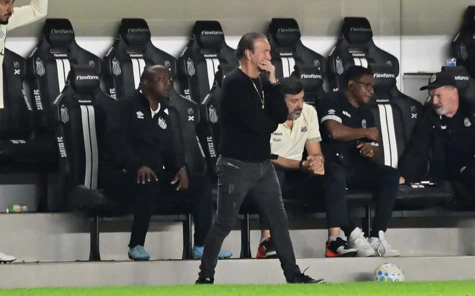 Cuca avalia chegada de Rodinei no Santos e projeta data para estreia do lateral