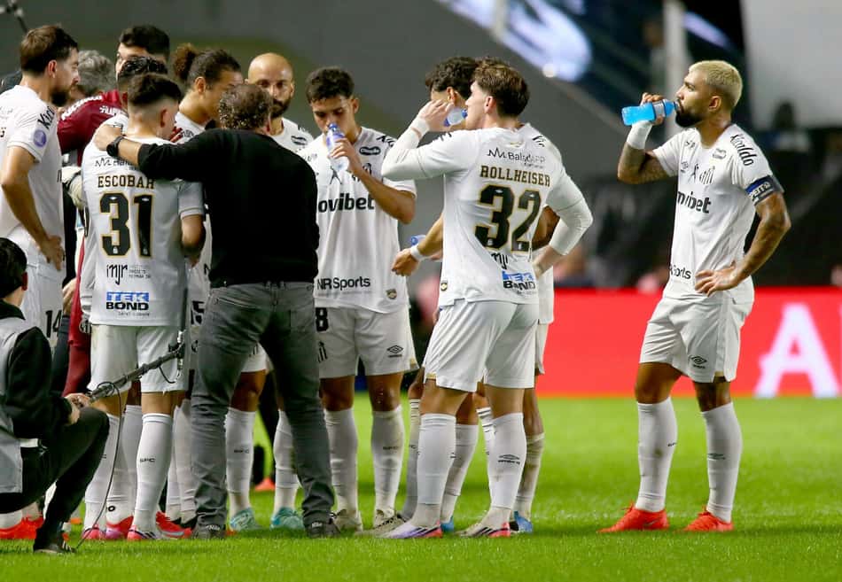 Cuca com a equipe do Santos