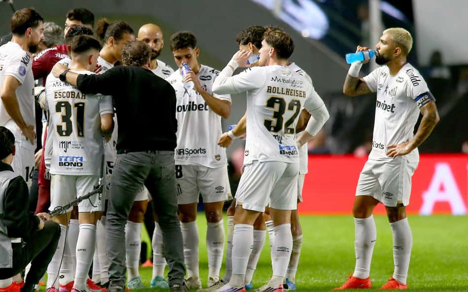 Cuca com a equipe do Santos