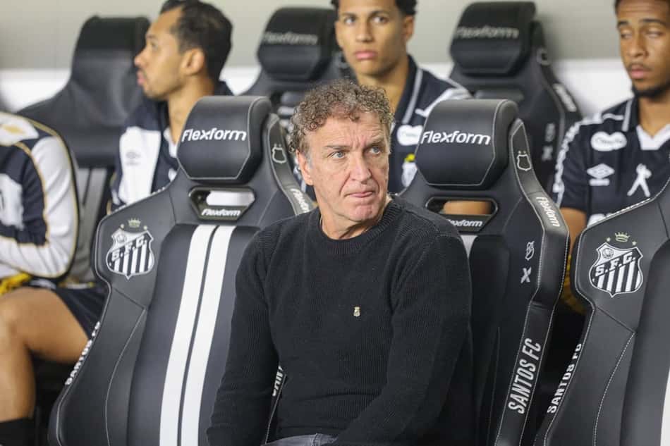 Cuca, técnico do Santos