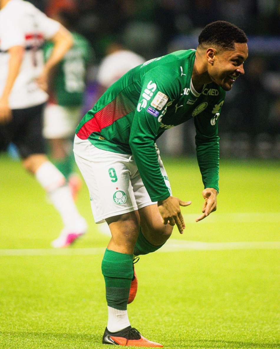 Vitor Roque