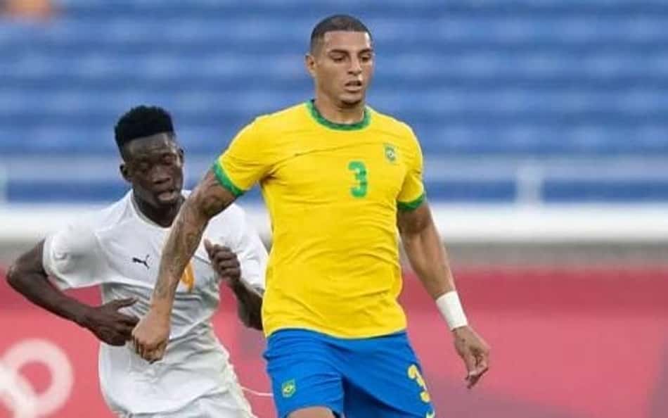 Diego Carlos durante jogo da Seleção Olímpica