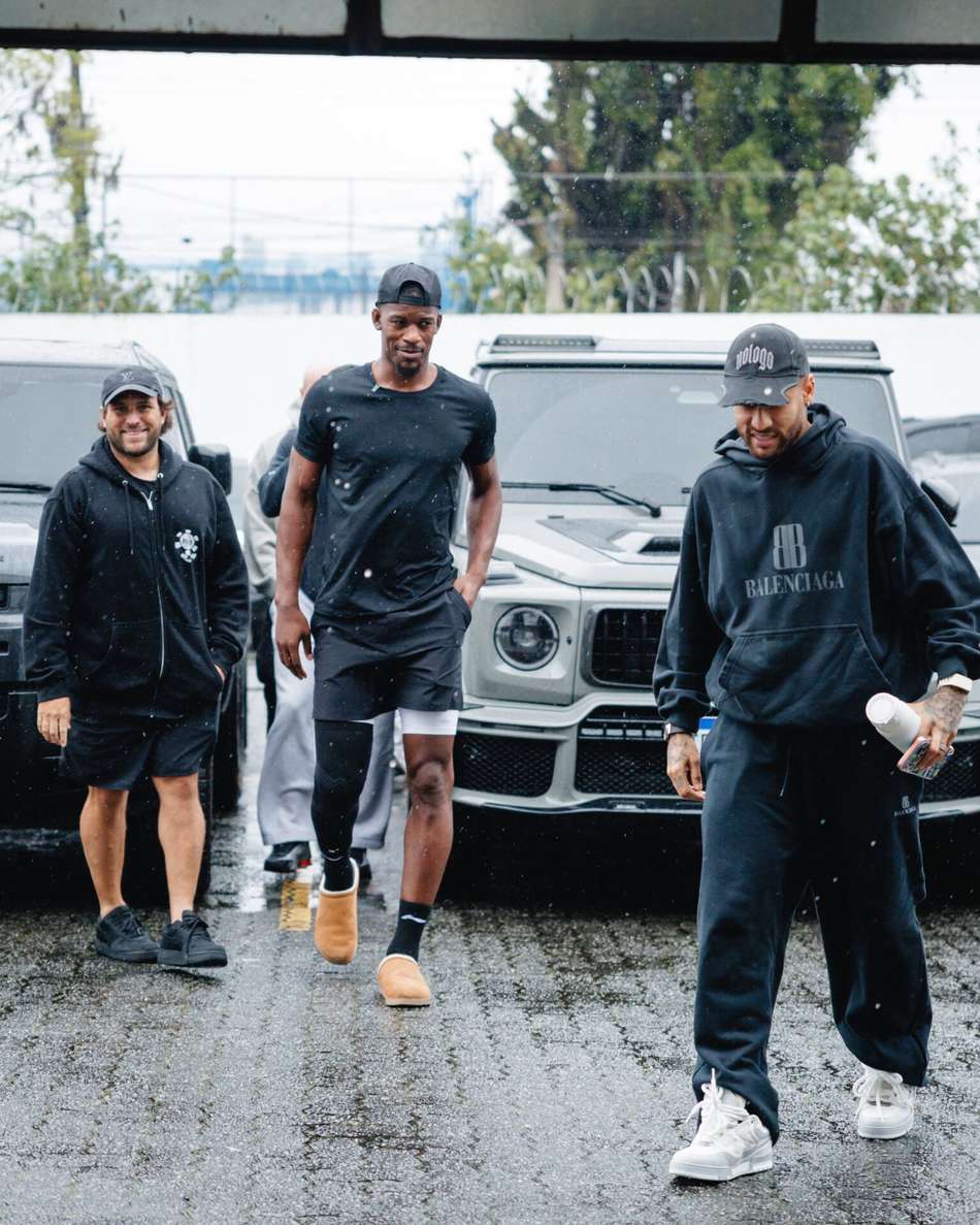 Treino e visita de Jimmy Butler ao CT Rei Pelé