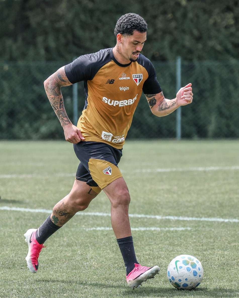 Luciano, durante o treino desta terça-feira (29)
