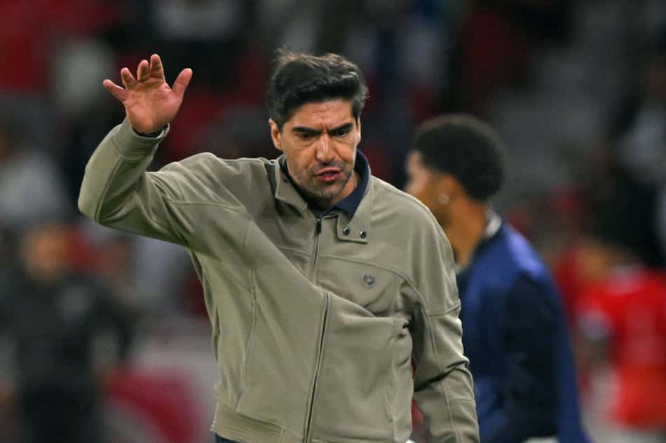 Abel Ferreira xingando em jogo do Palmeiras na LIbertadores