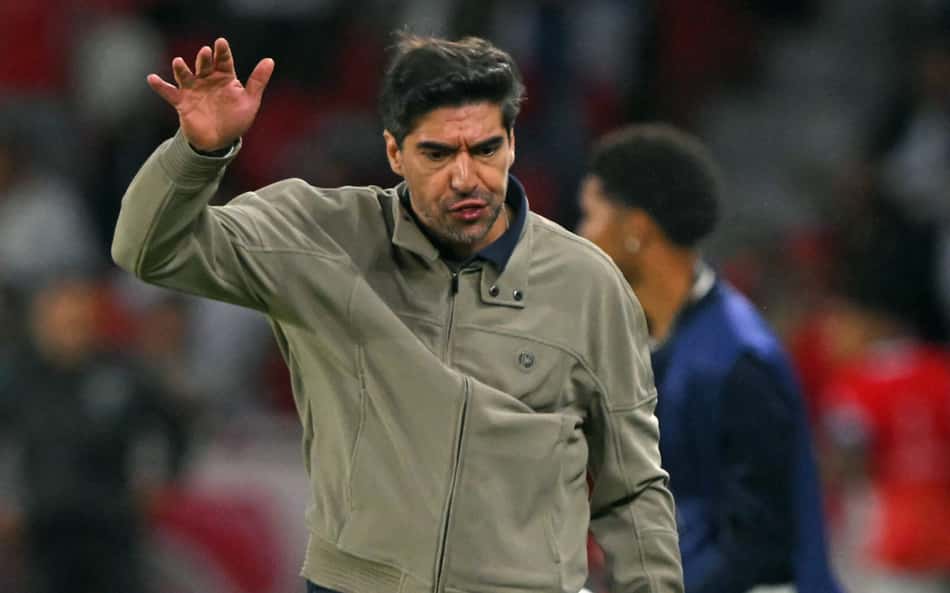 Abel Ferreira xingando em jogo do Palmeiras na LIbertadores